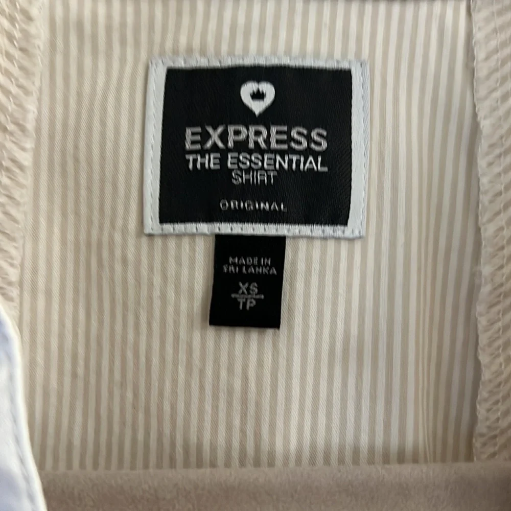 Express Essential Shirt - Picture 4 of 4